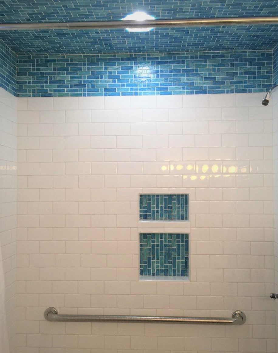 Blue Glass Tile Accent & White Subway Tile