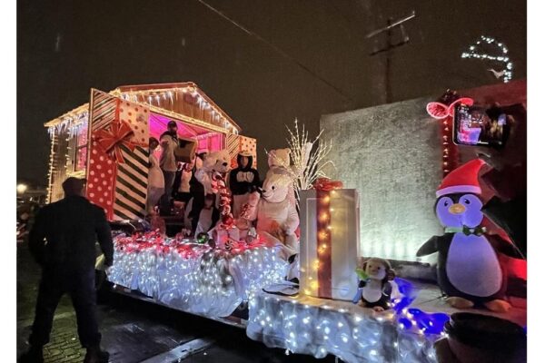 French Creek Designs Christmas Parade 2022