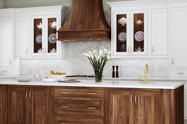 Woodland White Maple Cabinets with IN Taylor Door